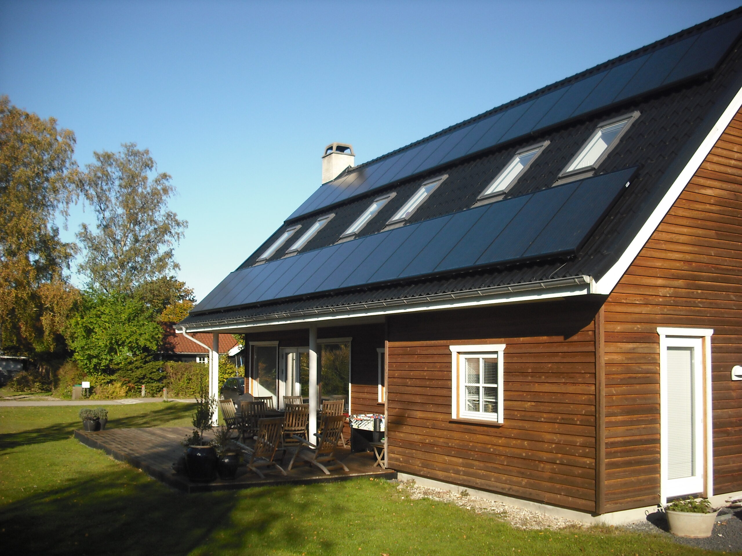 Solceller på tag - til batteriløsning i Hornbæk